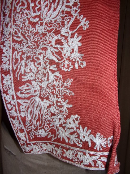 Gilet brodé pour femme, époque fin XIXe siècle