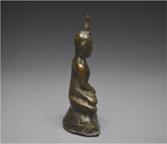 Laos, XVIIIème - XIXème siècle, Bouddha en bronze en position de méditation