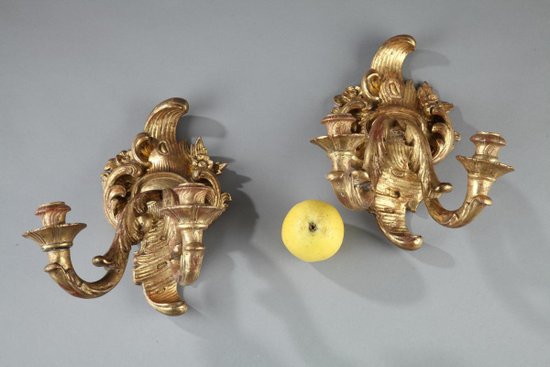 Appliques Anciennes à 2 Lumières En Bois Doré d'époque Louis XV