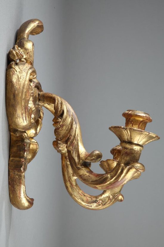 Appliques Anciennes à 2 Lumières En Bois Doré d'époque Louis XV