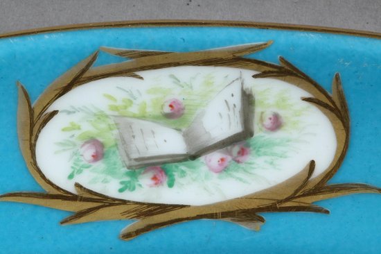 Coupe En Porcelaine Bleue Dans Le Style De Sèvres, XIXe Siècle