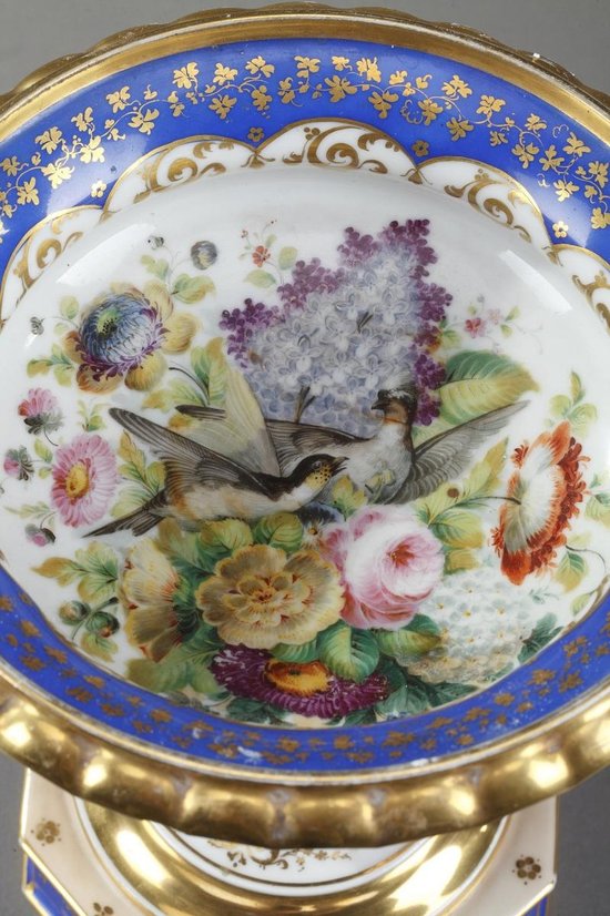 Antico Display Delfini In Porcellana Policroma E Oro, XIX Secolo