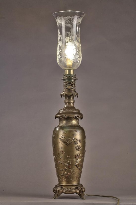 Paire De Lampe à Pétrole Ancienne à Décor d'Oiseaux Et De Fleurs Dans Le Style De Chine