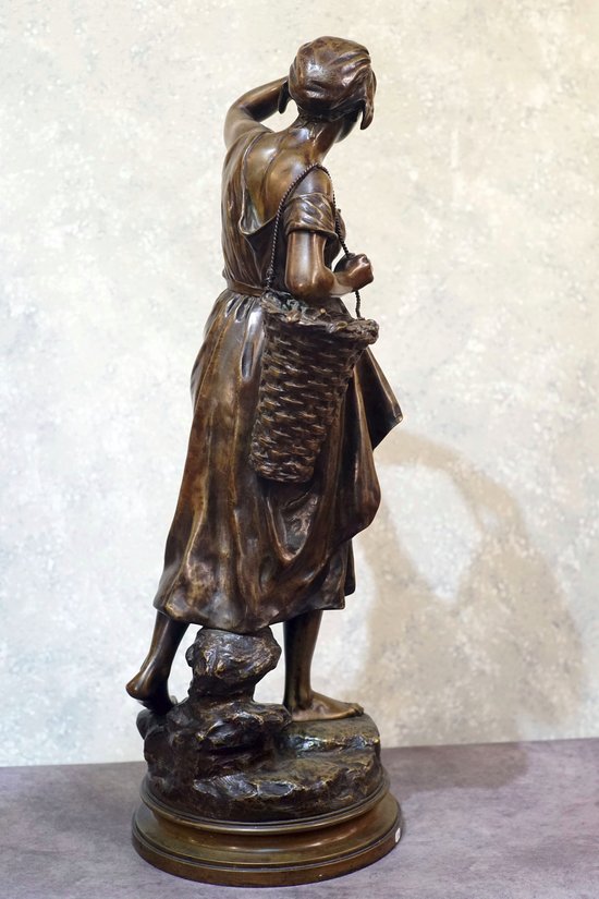 Eugène LAURENT (1832-1898) "Pescatrice" Bronzo.