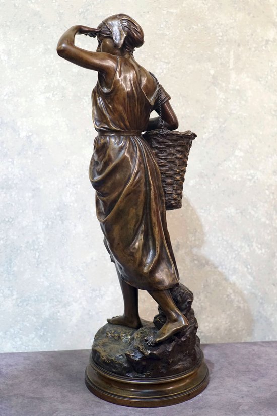 Eugène LAURENT (1832-1898) "Pescatrice" Bronzo.