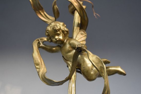             Lampadario Napoleone III in bronzo dorato per bambini