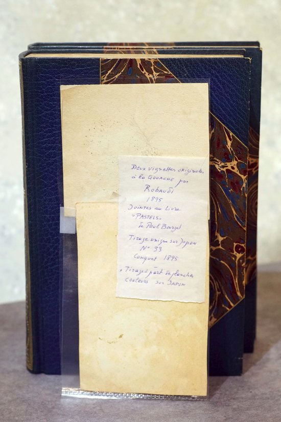 Paul BOURGET, "PASTELS". Dix portraits de femmes. Paris, 1895. 2 vol.