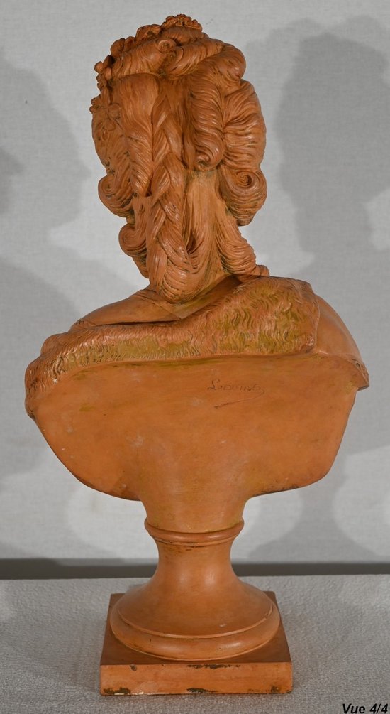 Busto in terracotta di Maria Antonietta, dopo F. Lecomte - 1920