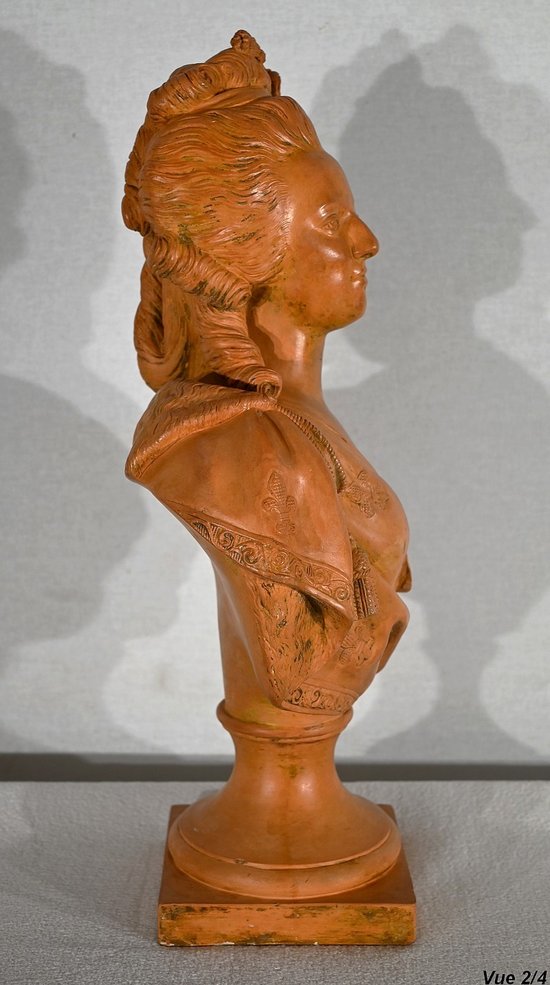 Busto in terracotta di Maria Antonietta, dopo F. Lecomte - 1920