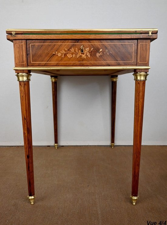 Table de Jeux en Palissandre, style Louis XVI – Fin XIXe