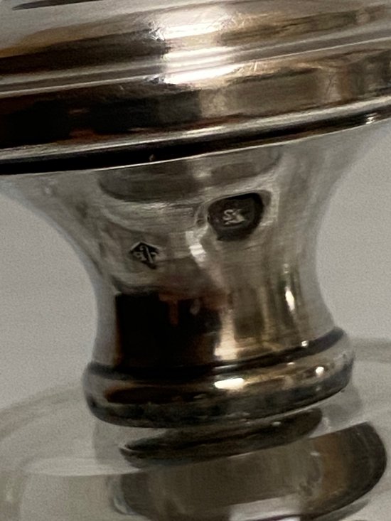 KEKS- ODER BONBONGLAS