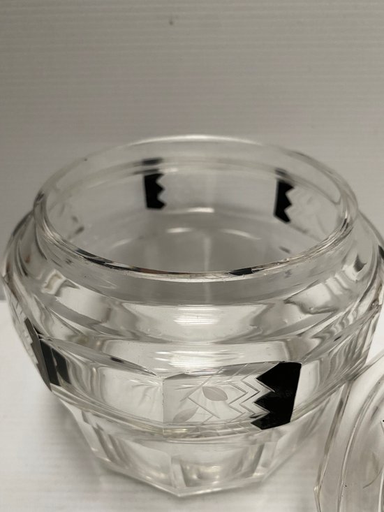 KEKS- ODER BONBONGLAS