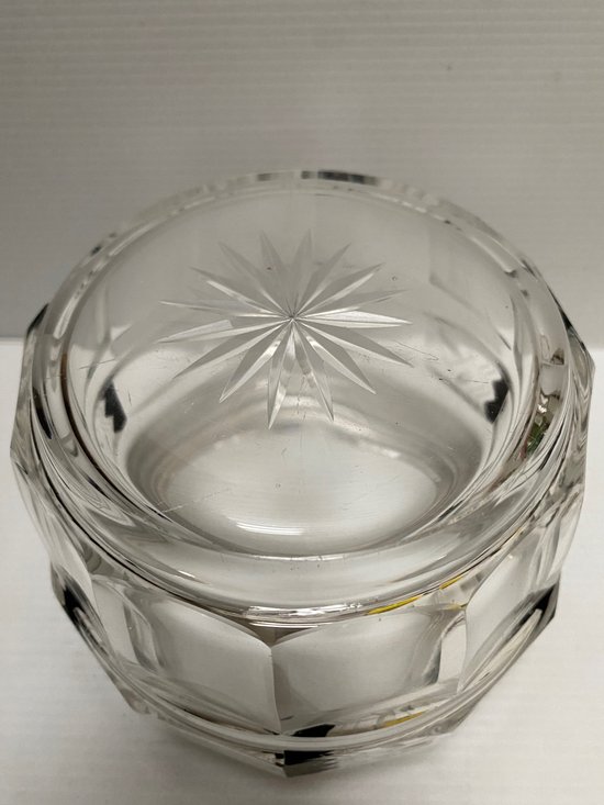 KEKS- ODER BONBONGLAS