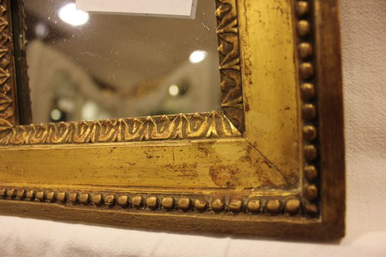 Small Louis XVI Mirror, Gilded Wood, Mercury Glass 20 X 23 Cm