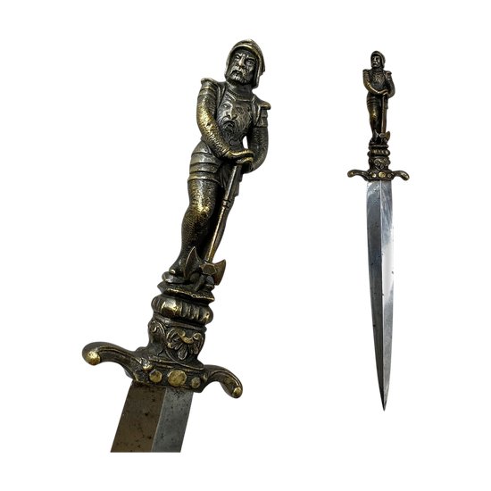 Romantic DAGUE, half round knight's handle - France - XIXth century