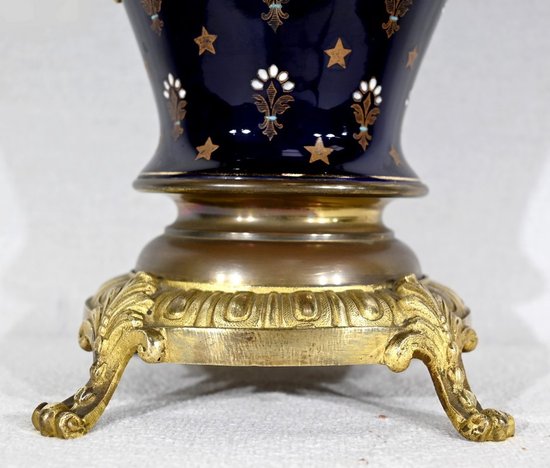 Important Gilded Bronze Mantel Set - Late 19th Century
