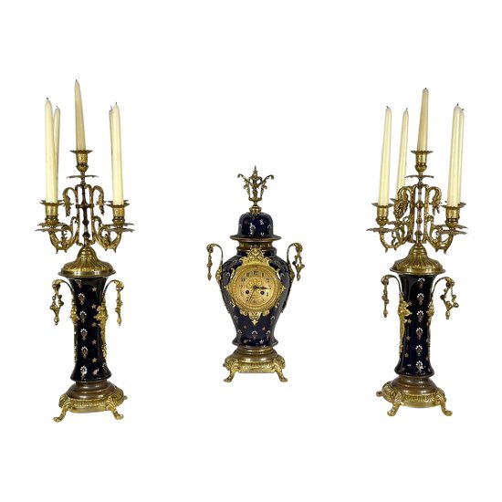 Important Gilded Bronze Mantel Set - Late 19th Century