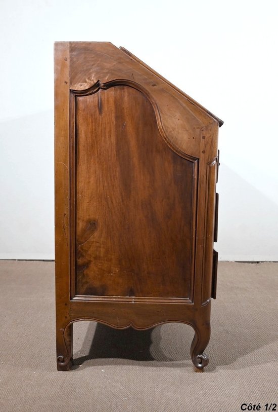 Commode Scriban en Noyer, époque Louis XV – XVIIIe