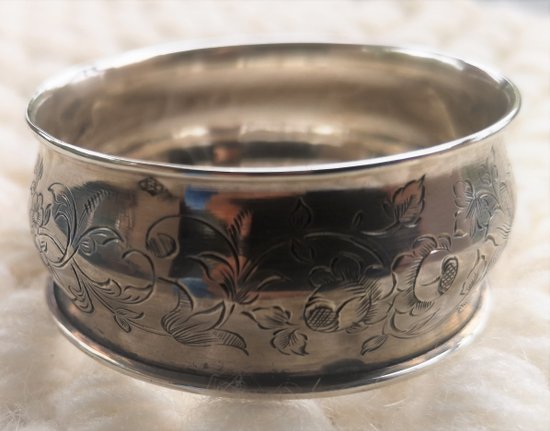 Portatovagliolo in argento sterling pugno collare monogramma orafo Vautrain