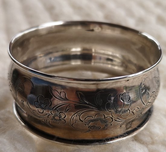 Portatovagliolo in argento sterling pugno collare monogramma orafo Vautrain