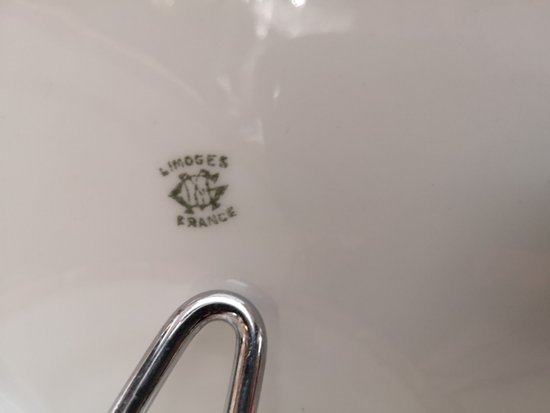 Tafelservice aus weißem Porzellan mit rosa Blumendekor-Bordüre 69-teilig Limoges C&M