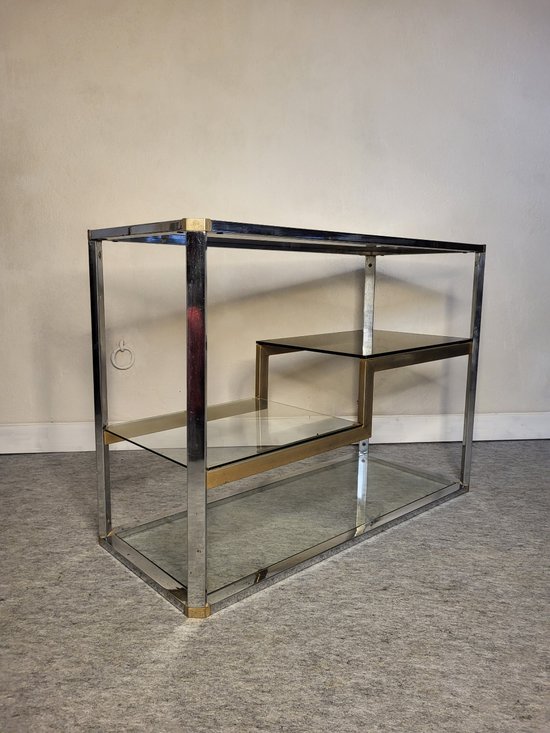 Scaffale espositivo anni '70 in metallo e vetro fumé