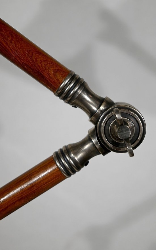 Lampada a braccio articolato in metallo e legno - 1920