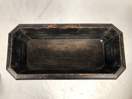 Jardinière en bois noirci à décor peint de fleurs, époque Napoléon III