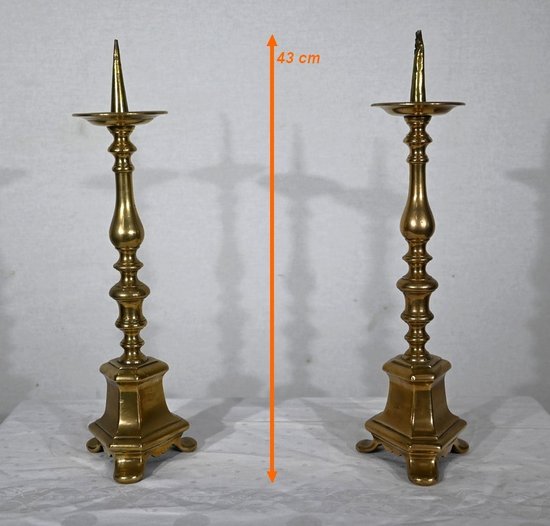 Coppia di portacandele in bronzo dorato - metà del XIX secolo