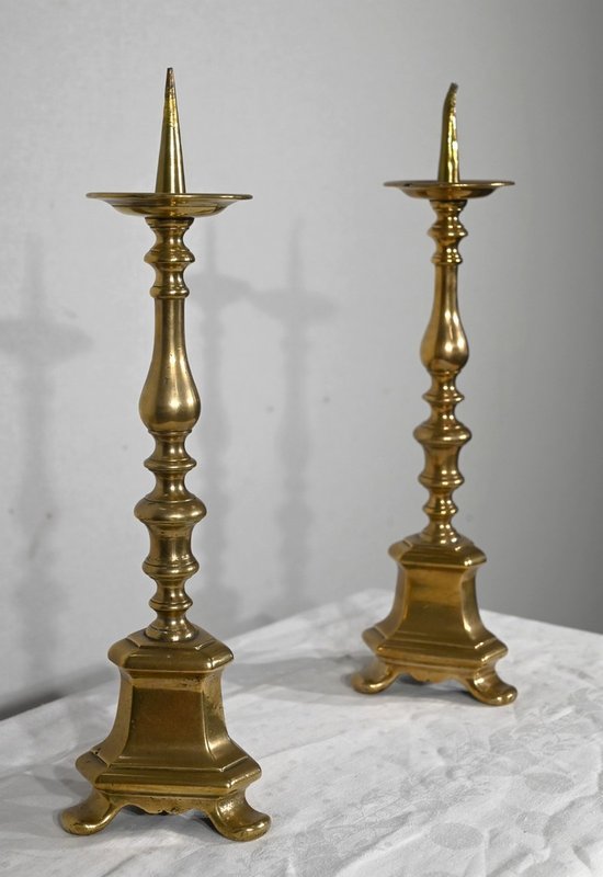 Coppia di portacandele in bronzo dorato - metà del XIX secolo
