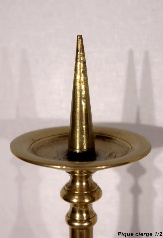 Coppia di portacandele in bronzo dorato - metà del XIX secolo