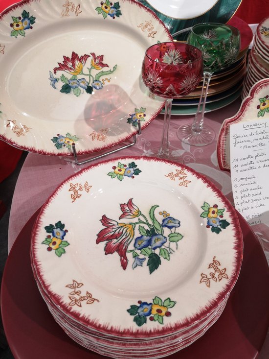 Service de table Longwy en faïence modèle Marseille 45 pièces