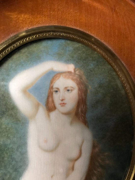Femme Nu Peint Sur Ivoire