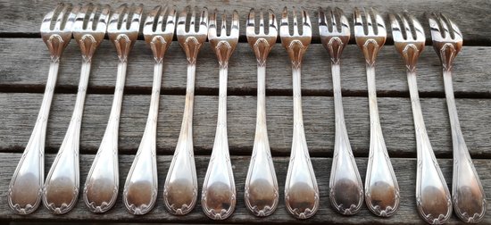 12 silver plated cake forks, "Ribbons" model, Christofle goldsmith's shop