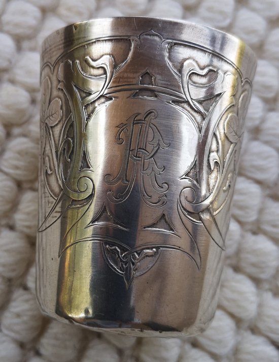 Timpani floral decoration, sterling silver fleur-de-lis, punch neck brace Monogram "RA"
