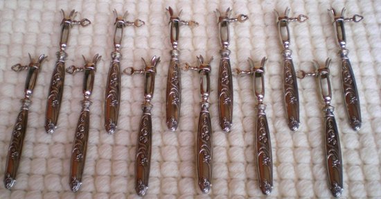 Box of 12 ribbed sleeves silver sleeves filled with art nouveau decor