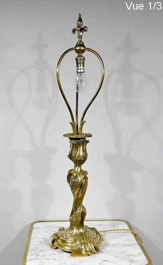 Art Nouveau lamp in gilded bronze - Late 19th century