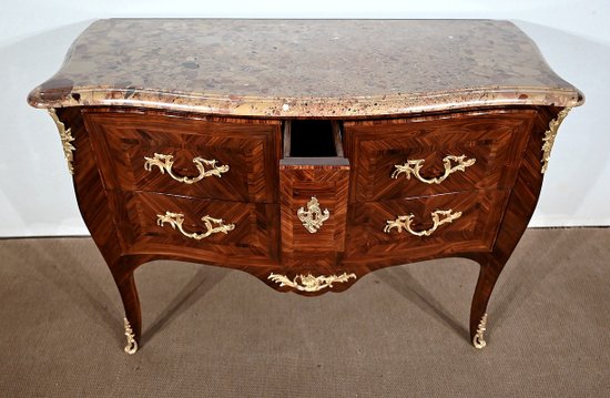 Kommode mit Sauteuse aus Edelholz, gestempelt P. Migeon, Epoche Louis XV - 1. Hälfte des 18.