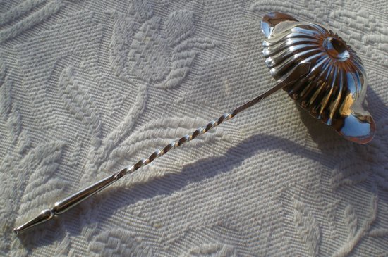 Fruit / punch spoon in solid silver hallmark old goldsmith Antoine VAUTRIN late nineteenth