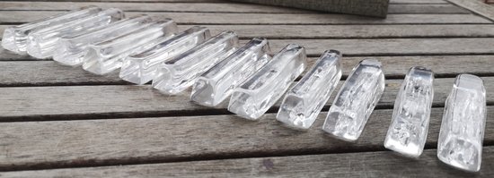 Schachtel mit 12 Kristallmesserhaltern, signiert von DAUM France