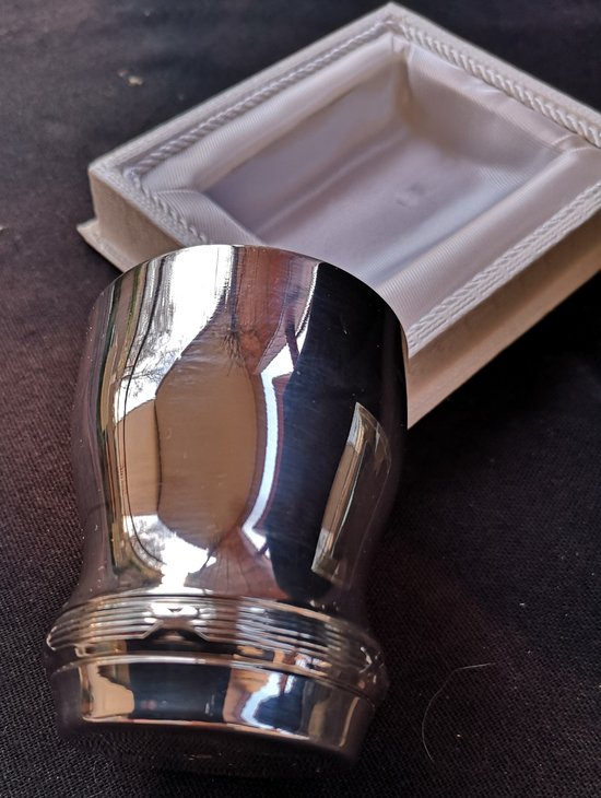 Elegant silver-plated cup with "Ribbons" decor. BEL Toulouse goldsmith's shop