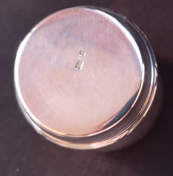 Elegant silver-plated cup with "Ribbons" decor. BEL Toulouse goldsmith's shop