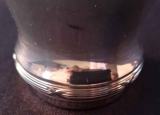 Elegant silver-plated cup with "Ribbons" decor. BEL Toulouse goldsmith's shop