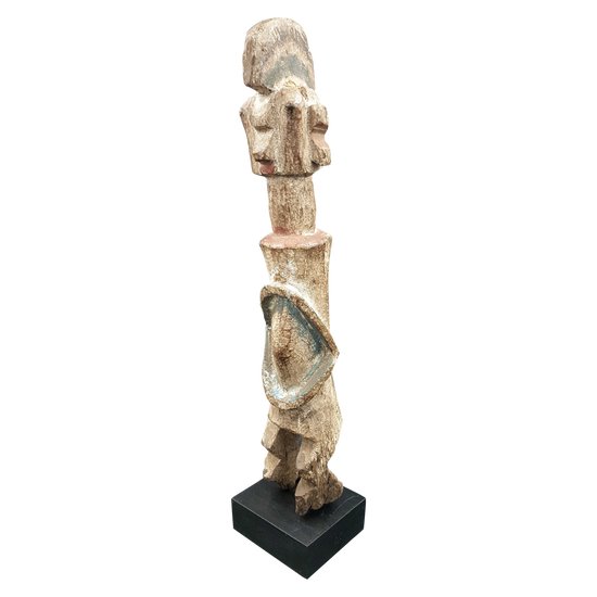 Wurkum statue, Nigeria