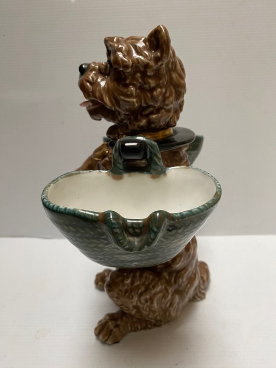 TABLE SALT SHAKER