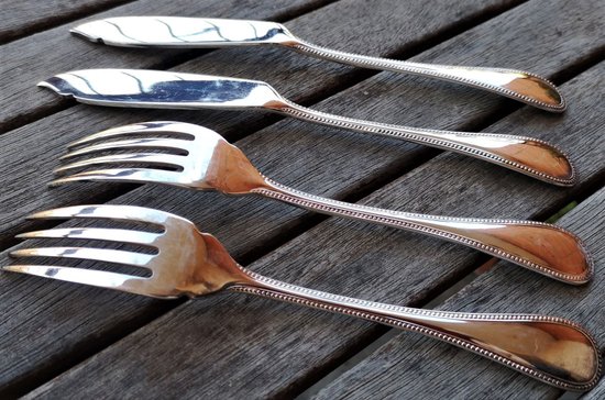 2 individual fish cutlery sets model Perles orfèvrerie Christofle