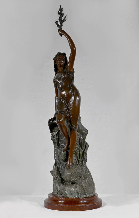 Important Regule " La Femme au Rameau ", by L. Hott - Early XXth century