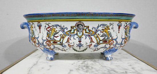 Planter in Gien earthenware, Renaissance style - Early XXth century