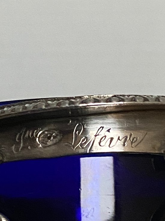 SALT AND PEPPER SHAKER IN SOLID SILVER