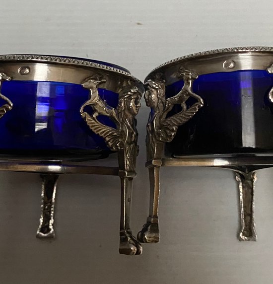 SALT AND PEPPER SHAKER IN SOLID SILVER